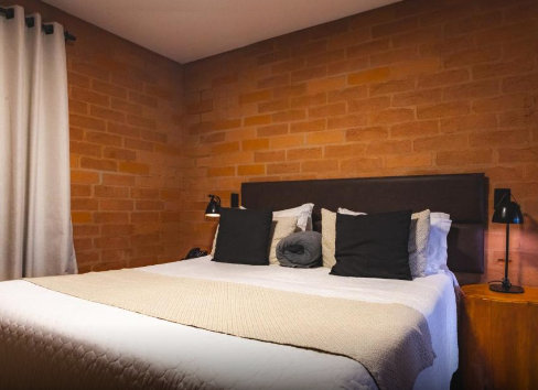 Quarto Deluxe com Cama Queen-size - HOTEL DOM